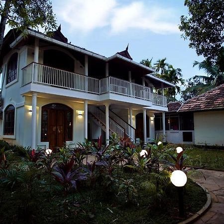 Bamboo Lagoon Backwater Front Resort Alappuzha Eksteriør bilde